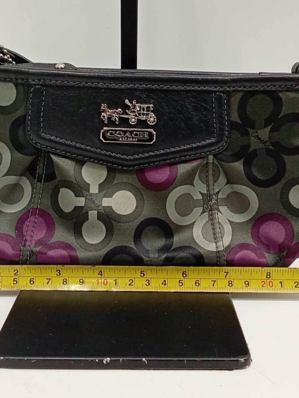 Coach - Picture 3 of 6
